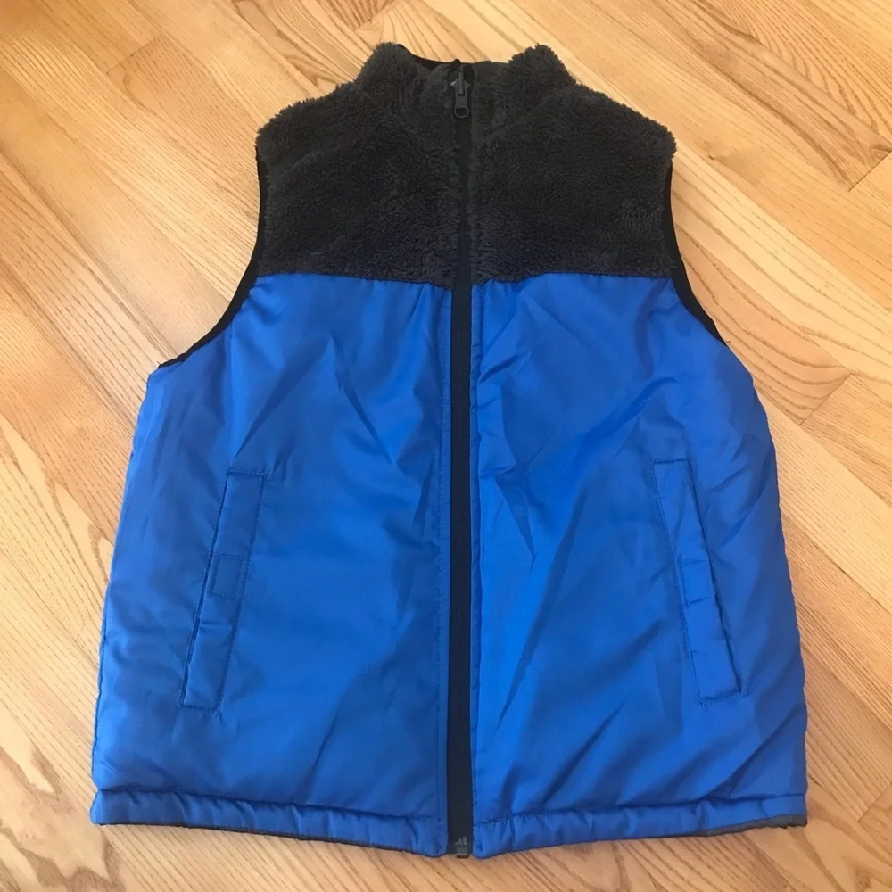 Buffalo David Bitton gray Camo blue Reversible Vest Boys size med small 7/8 7 8